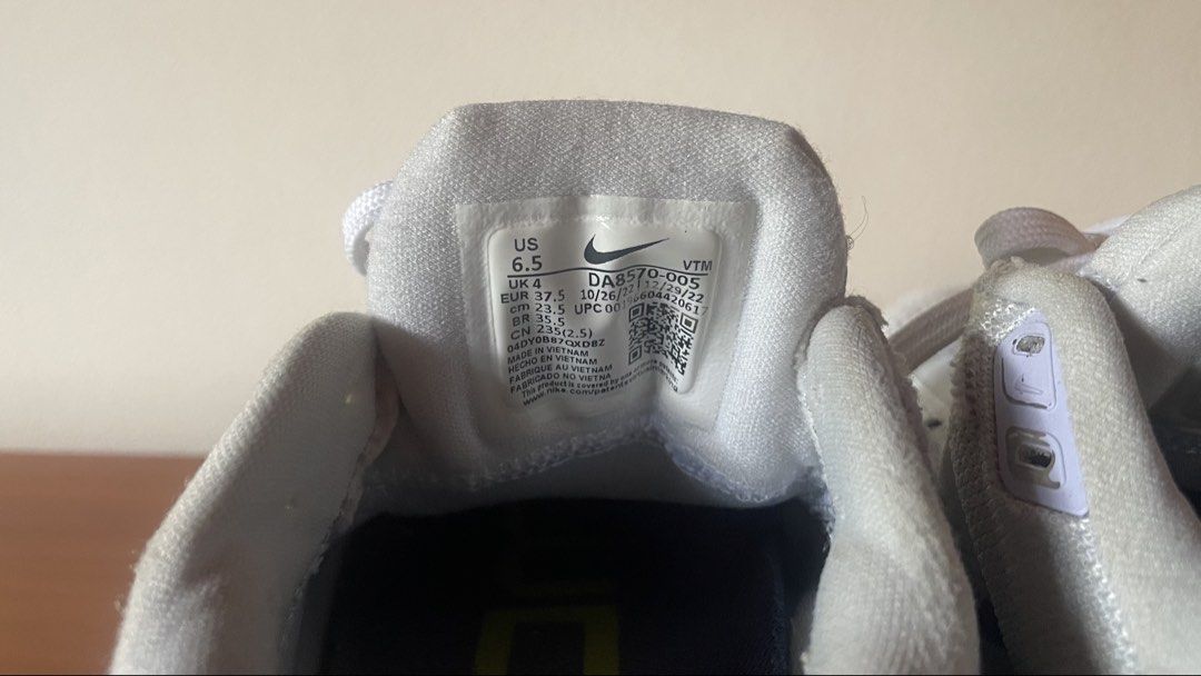 Nike Air Zoom Structure 24 (US 6.5) (Category: Sneakers) located in Bulacan. Submitted by 017vic (Listing ID 1471158014, Image 3). Description: • personal pre-loved, bought from Nike in Orchard, SG rfs: no longer using them.