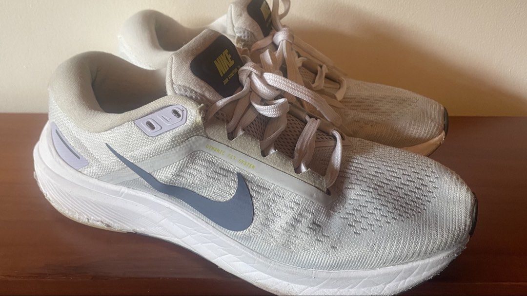 Nike Air Zoom Structure 24 (US 6.5) (Category: Sneakers) located in Bulacan. Submitted by 017vic (Listing ID 1471158014, Image 1). Description: • personal pre-loved, bought from Nike in Orchard, SG rfs: no longer using them.