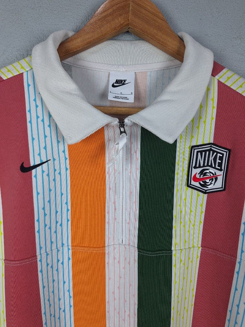 Nike Crop Boxy Halfzip Poloshirt (Category: Tshirts & Polo Shirts ) located in Sibulan. Submitted by studioxano (Listing ID 1471168270, Image 2). Description: NO LP dont pm for LP FIX Nike Crop Boxy Halfzip Poloshirt -P1,000 + SF Size L length 26.5 longback 28 / Width 22 Excellent to new condi 10/10 color rate no issue Loc: Dumaguete city.