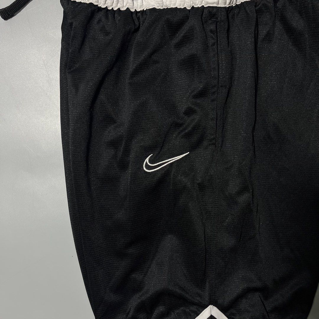 Nike Dri-FIT DNA Basketball (Category: Activewear) located in Bacolod City. Submitted by marmanj (Listing ID 1471214425, Image 3). Description: Nike Dri-FIT DNA Basketball ♻️ •Original - Complete tags •As new condition •Size: Large ( Xl on tag ) •Waistline: 30-34” •Length: 18” •Leg Opening : 10” •Color: Black and White •Color rate: 10/10 •No flaws 🔖Price: ₱550 📌Location: Bacolod City Negros Occidetal ‼️Disclaimer: We are not affiliated with the
