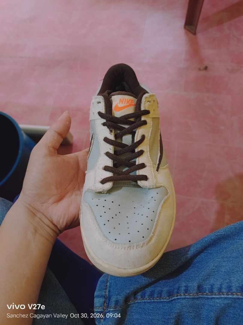 Nike Dunk Low Travis Scott x PlayStation sneaker (Category: Sneakers) located in Caloocan City. Submitted by seph_zerimar03 (Listing ID 1471128061, Image 3). Description: Slightly used .