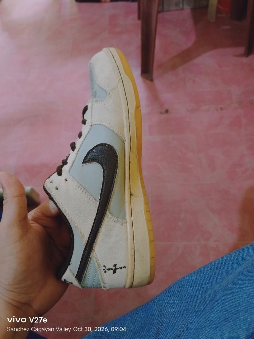 Nike Dunk Low Travis Scott x PlayStation sneaker (Category: Sneakers) located in Caloocan City. Submitted by seph_zerimar03 (Listing ID 1471128061, Image 1). Description: Slightly used .