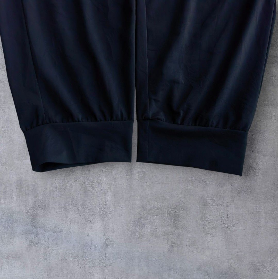 Nike Running Drifit Jogger Pants (Category: Activewear) located in Pasig City. Submitted by j.ownerss (Listing ID 1471222600, Image 3). Description: FOR SALE‼️NIKE RUNNING DRIFIT JOGGER PANTS‼️ ₱300 ONLY Logo printed/reflectorize 2 zip pockets Condition: 9.5/10 Flaws: cut tags only Waistline: 20-42 Length: 41 Pickup: Allegra Garden Place Pasig Delivery via Lalamove or J&T courier, strictly payment first through GCash or MariBank Open for reservat