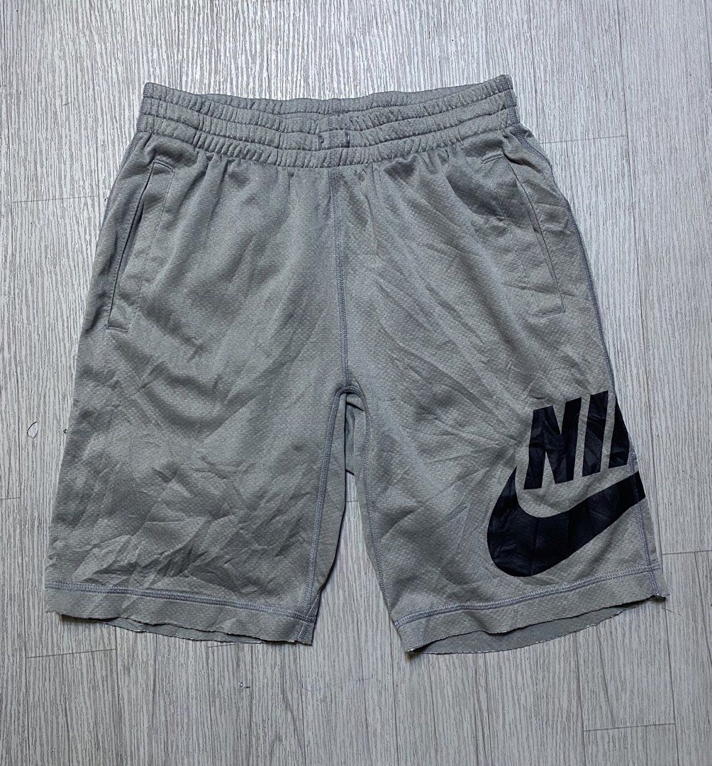 Nike SB Grey Mesh Shorts (Category: Shorts) located in Pasig City. Submitted by terrencec34805 (Listing ID 1471259469, Image 1). Description: Nike SB mesh short Excellent condition Size:Small Waist:28-30 Length:19.5 Issue:Missing Lace.