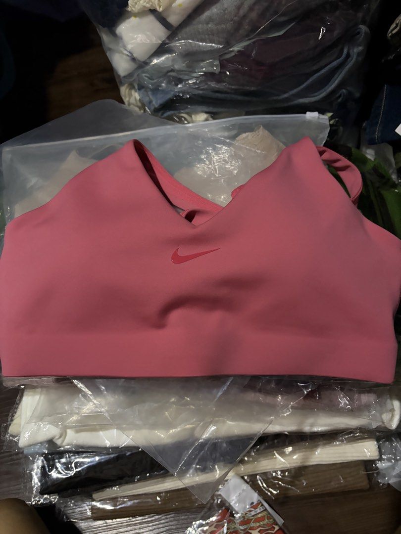 Nike Sports Bra - Pink (Category: Activewear) located in Taguig. Submitted by house_of_petite (Listing ID 1471277035, Image 3). Description: 1,600+ pa to sa zalora Medium best fit small.