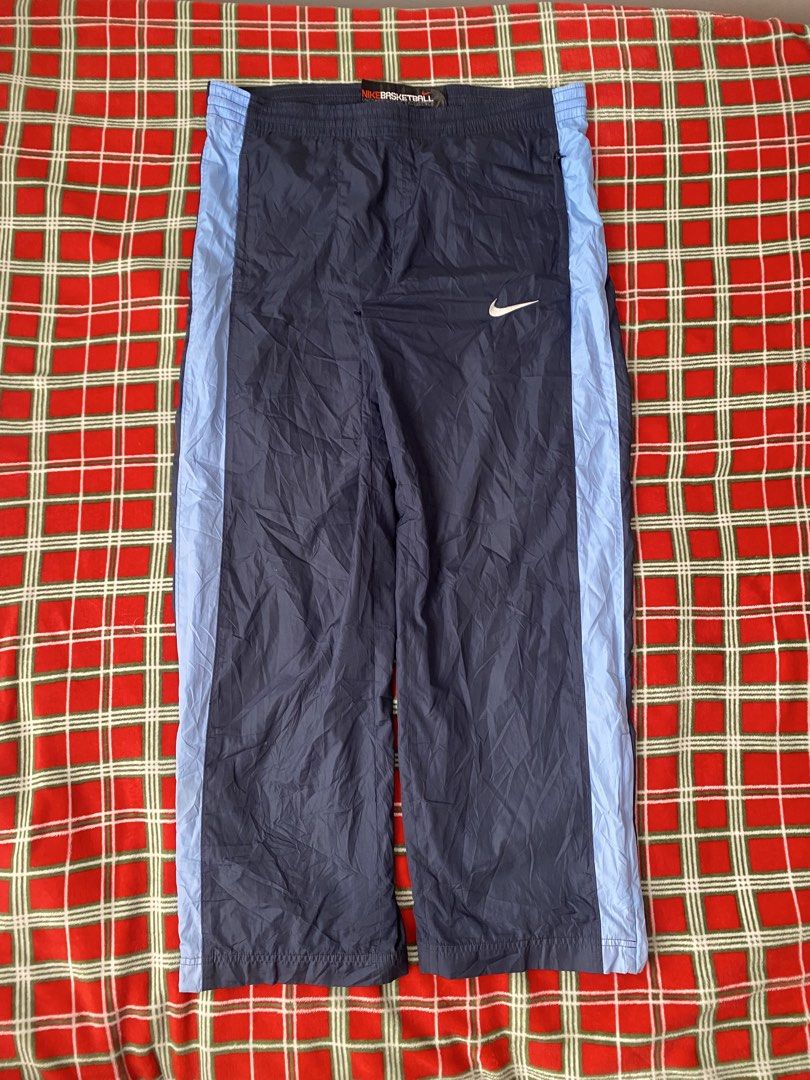 Nike Woven Pants (Category: Jeans) located in Cebu City. Submitted by 88thrifts (Listing ID 1470878685, Image 1). Description: XL minimal issues.
