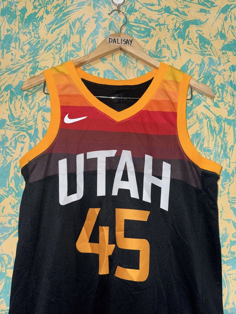 Nike Utah Jazz Mitchell 45 Jersey Size 44 Medium (Category: Activewear) located in Manila. Submitted by thebadthrift (Listing ID 1471242101, Image 2). Description: N*ke Utah Jazz Mitchell Swingman Jersey • Size : Medium on tag (44)(19.5x29) • Excellent Condition • Issue : (See last picture) • 1700 + SF SOLID NA SOLID PA SA PERSONAL‼️ No to Cod❌Cop️📌 📍Sampaloc,manila.