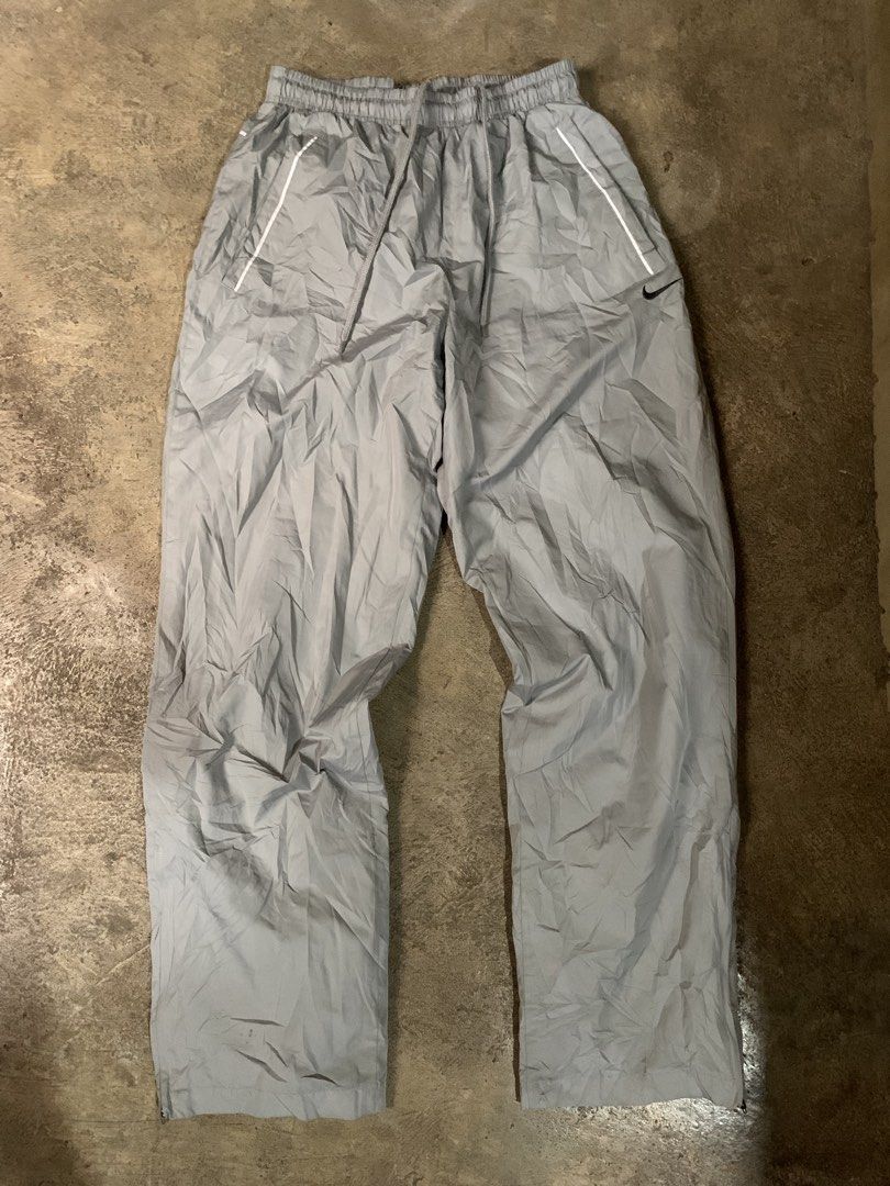 Nike vintage track pants (Category: Swim Trunks & Board Shorts) located in Manila. Submitted by makaluma022 (Listing ID 1471158993, Image 1). Description: Excellent condition Size small to medium.