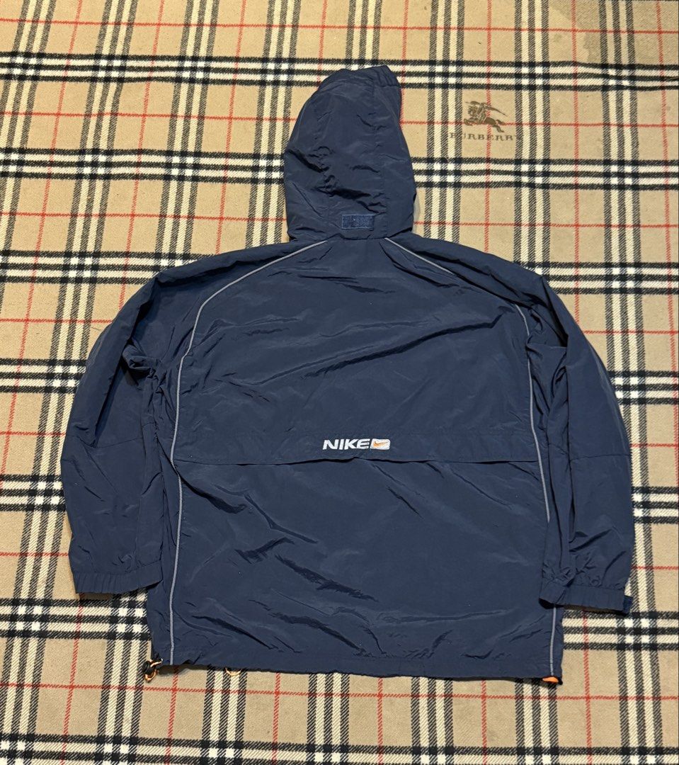 Nike Windbreaker (Category: Coats, Jackets and Outerwear) located in Cavite. Submitted by markjoseph24866 (Listing ID 1471132453, Image 2). Description: .