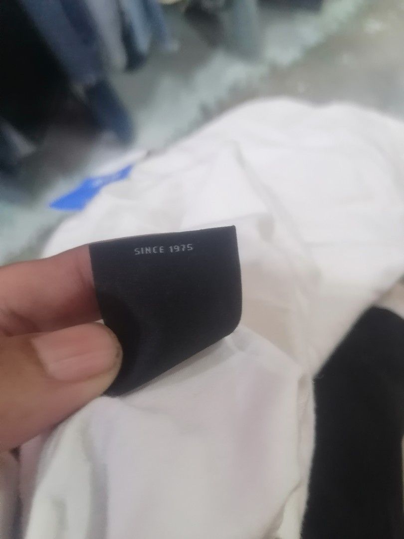 Oakley (Category: Tshirts & Polo Shirts ) located in San Carlos City. Submitted by apyogone (Listing ID 1471170081, Image 3). Description: Oakley B-new condition No issue Color rate 10 US/EU XL JPN 2XL.