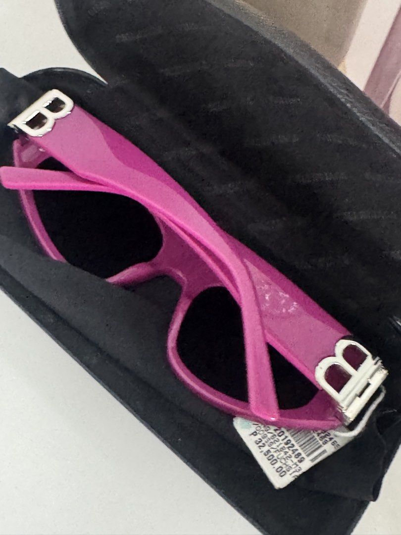 Original BALENCIAGA EYEWEAR (Category: Luxury Accessories) located in Manila. Submitted by prettystuff1008 (Listing ID 1471210523, Image 3). Description: New Bought at BALENCIAGA RUSTAN 32500 mall price .