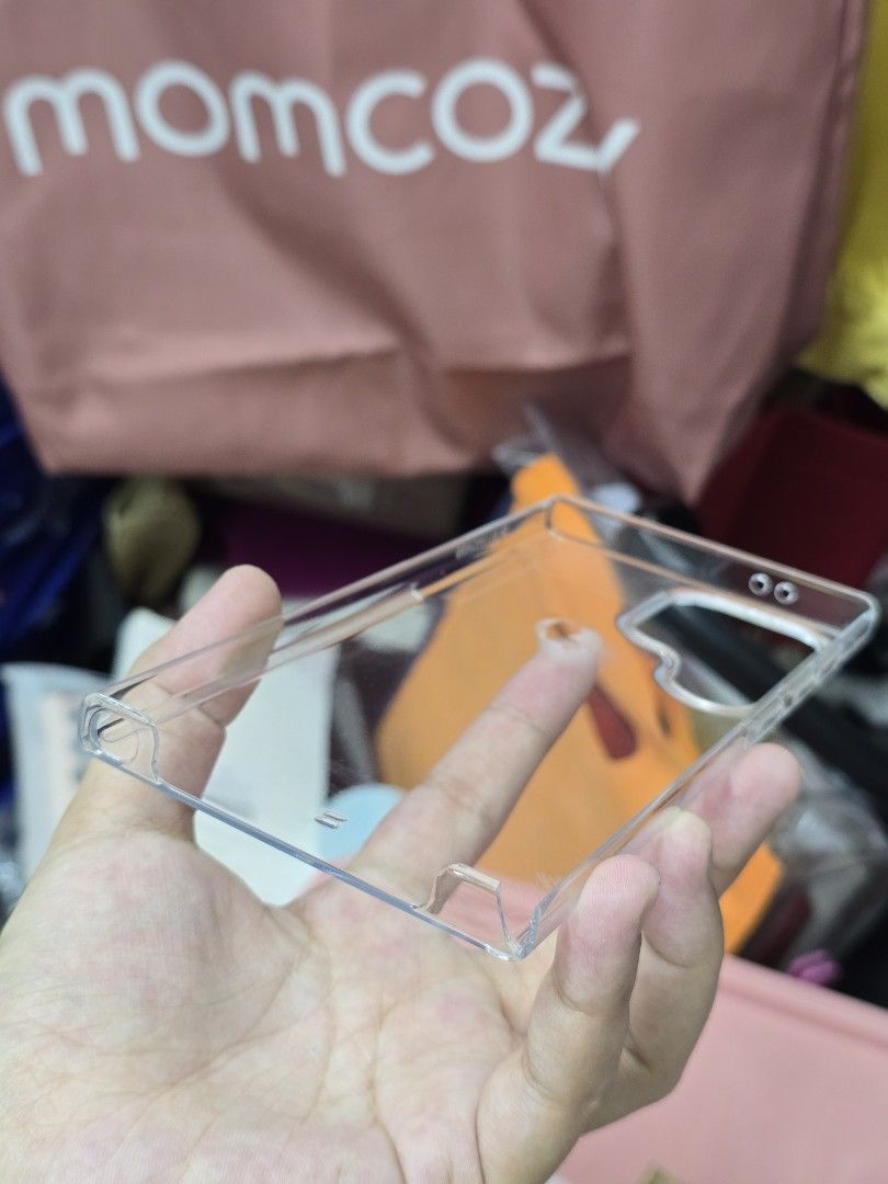 ORIGINAL SLIM CASE FOR S24 ULTRA (Category: Cases & Sleeves) located in Mandaluyong City. Submitted by _monamourph (Listing ID 1471227718, Image 3). Description: Please see the last photo for the flaw. Hence, selling low. If dika naman maselan hehe.