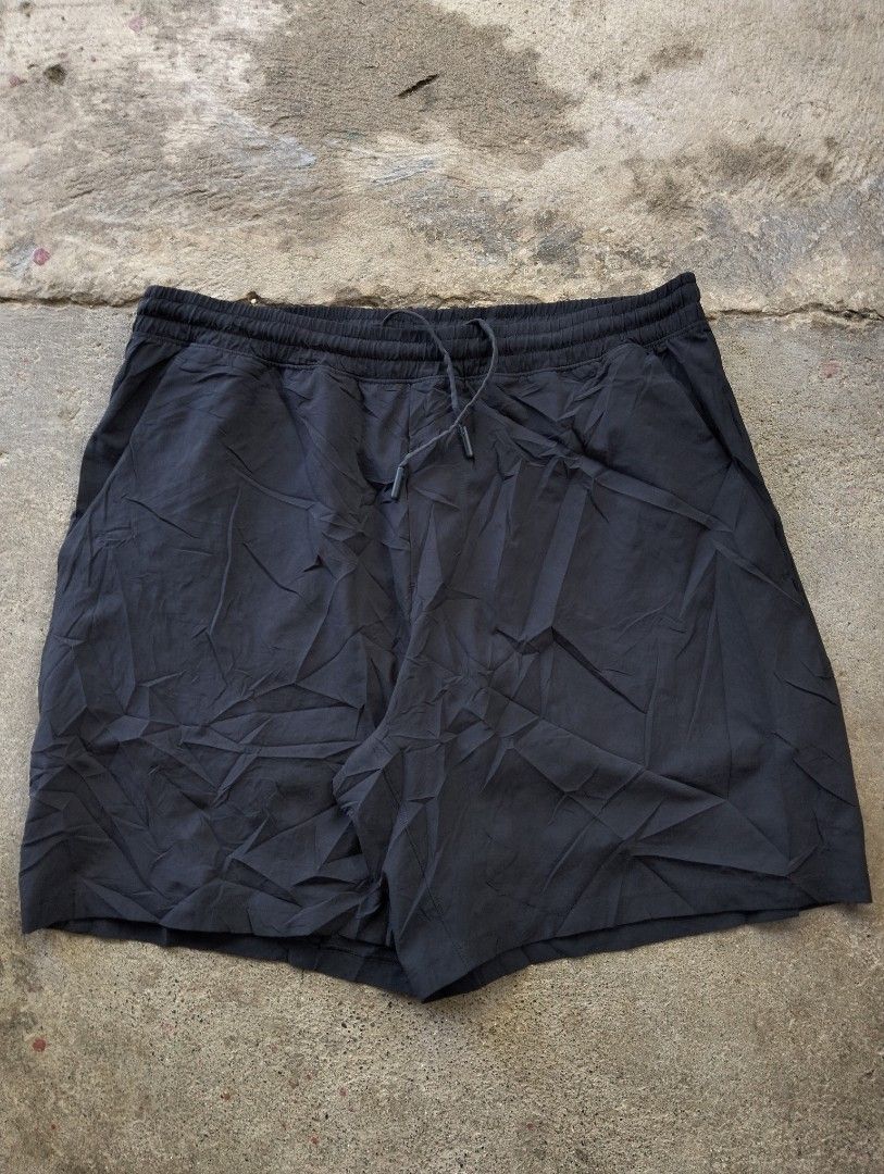 Pace Breaker Lined Short 9" (Category: Activewear) located in Alaminos. Submitted by thrift-matic (Listing ID 1471150040, Image 3). Description: .