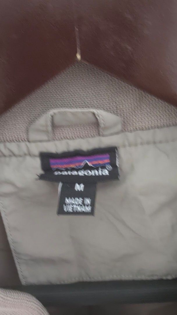 Patagonia Men's Grey Snap-Front Vest Size M (Category: Vests) located in Quezon City. Submitted by curatedbymissgee (Listing ID 1471169664, Image 3). Description: 🩶 **Patagonia Grey Vest | Size M – Lightweight, Versatile & Effortlessly Cool!** **Sleeves are overrated anyway!** 😎✨ Who says you need a full jacket to make a style statement? This Patagonia grey vest is the perfect layering companion for cooler days, travel adventures, and those tri