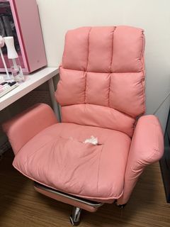 (Category: ) located in . Submitted by dailee.closet (Listing ID 1471288678, Image 1). Description: .