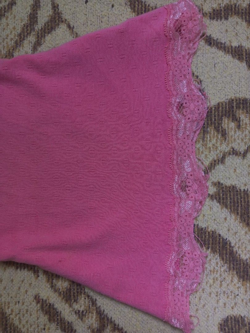 pink ribbed lace tank top (Category: Sleeveless) located in San Pedro. Submitted by vishavriksha (Listing ID 1471254749, Image 3). Description: ‎🩷 pink ribbed lace tank top ‎ ‎𝗺𝗶𝗻𝗲 : ₱129 ‎𝗴𝗿𝗮𝗯 : ₱179 ‎𝗹𝗼𝗰𝗸 : ₱229 (au) ‎ ‎༝ xs to small ‎༝ brand : etam weekend.