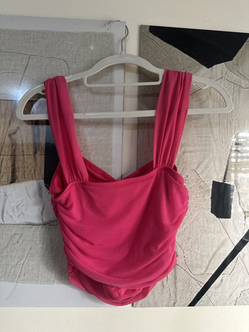 pink XS-S top (Category: Sleeveless) located in Mandaluyong City. Submitted by nixcalliz (Listing ID 1471254043, Image 1). Description: .