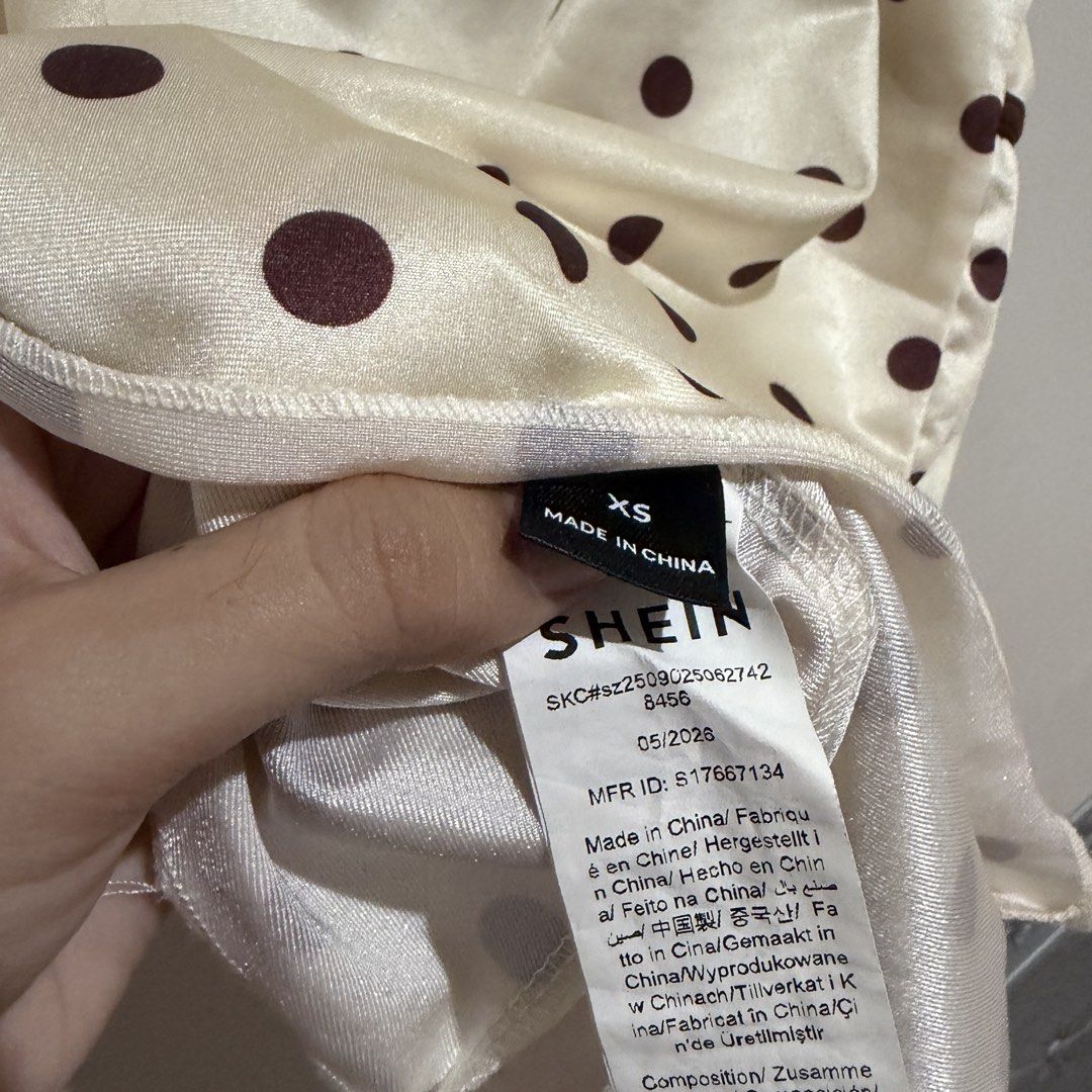 Polka dot Shein top (Category: Sleeveless) located in Manila. Submitted by serra_shop (Listing ID 1471213930, Image 3). Description: .