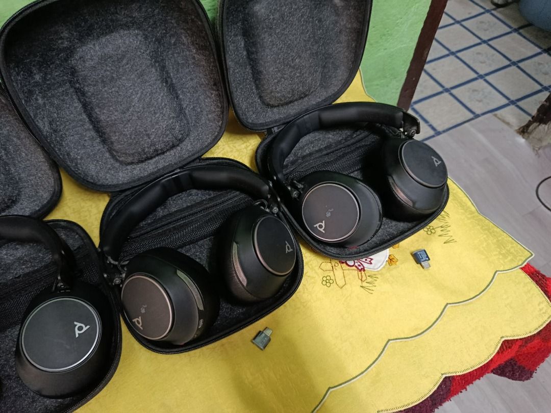 poly voyager surround 80 uc headset (Category: Headphones & Headsets) located in Quezon City. Submitted by carou85958 (Listing ID 1471187557, Image 3). Description: GOOD WORKING model .poly voyager surround 80 uc prize p1500 each nalng as is nalang mura na yan pick up para sure at matest mo 17 ibp road batasan hills qc.