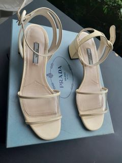 (Category: ) located in . Submitted by womensfashion.0624 (Listing ID 1471082392, Image 1). Description: .