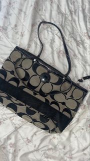 (Category: ) located in . Submitted by rxse_rie (Listing ID 1471220083, Image 1). Description: .