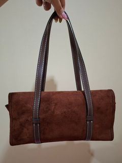 (Category: ) located in . Submitted by thalias.preloved (Listing ID 1471188992, Image 1). Description: .