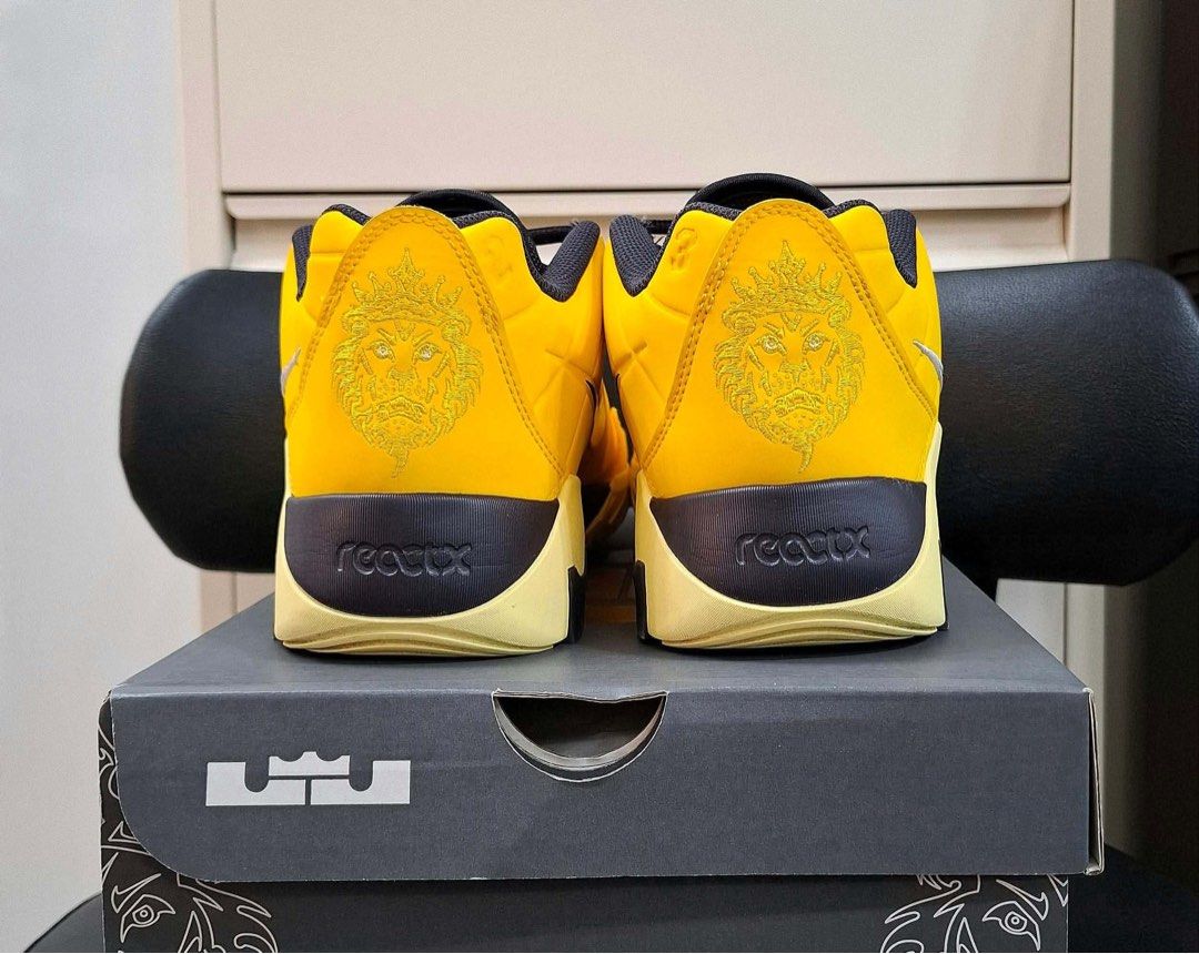 Preloved Nike Lebron Witness IX (Category: Sneakers) located in Pasig City. Submitted by goodfindstudio.ph (Listing ID 1471148359, Image 3). Description: Preloved Nike Lebron Witness IX Size 9 US In excellent condition as seen in photos.