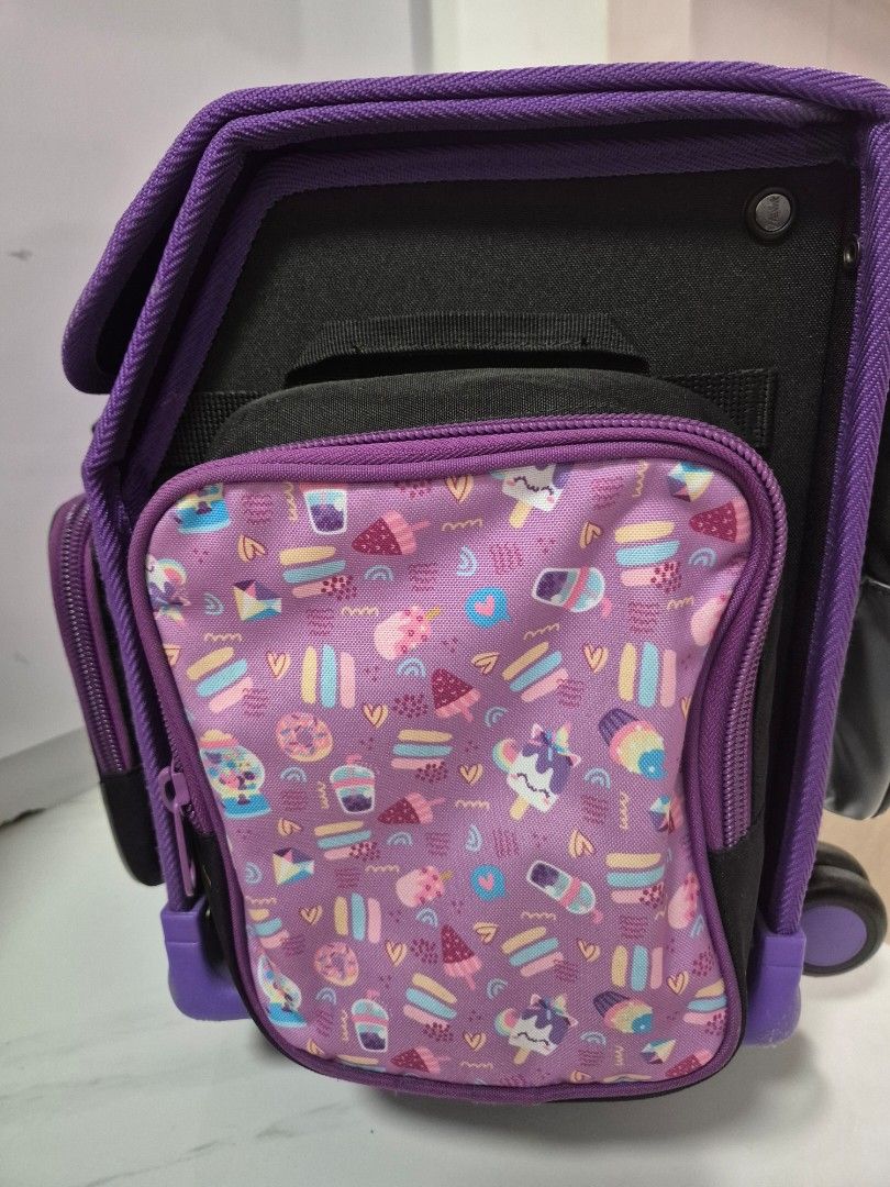 Preloved School Trolley Bag (Category: Backpacks) located in Dasmarinas. Submitted by nanaycom469744 (Listing ID 1471125907, Image 3). Description: Preloved In good condition with lunch bag.