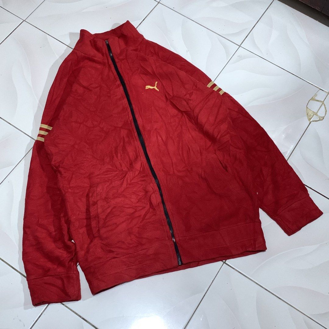 Puma full zip track jacket (Category: Coats, Jackets and Outerwear) located in Bacolod City. Submitted by dasmarinascarlo (Listing ID 1471196113, Image 1). Description: Puma full-zip track jacket • Color: Red • Dimesions :Width 22.5 :Length 29.5 • Condition: Good condition •Color rate: 9.5/10 📩 Message me for inquiries! 📦 Available for shipping. Please check the photos and measurements before purchasing..