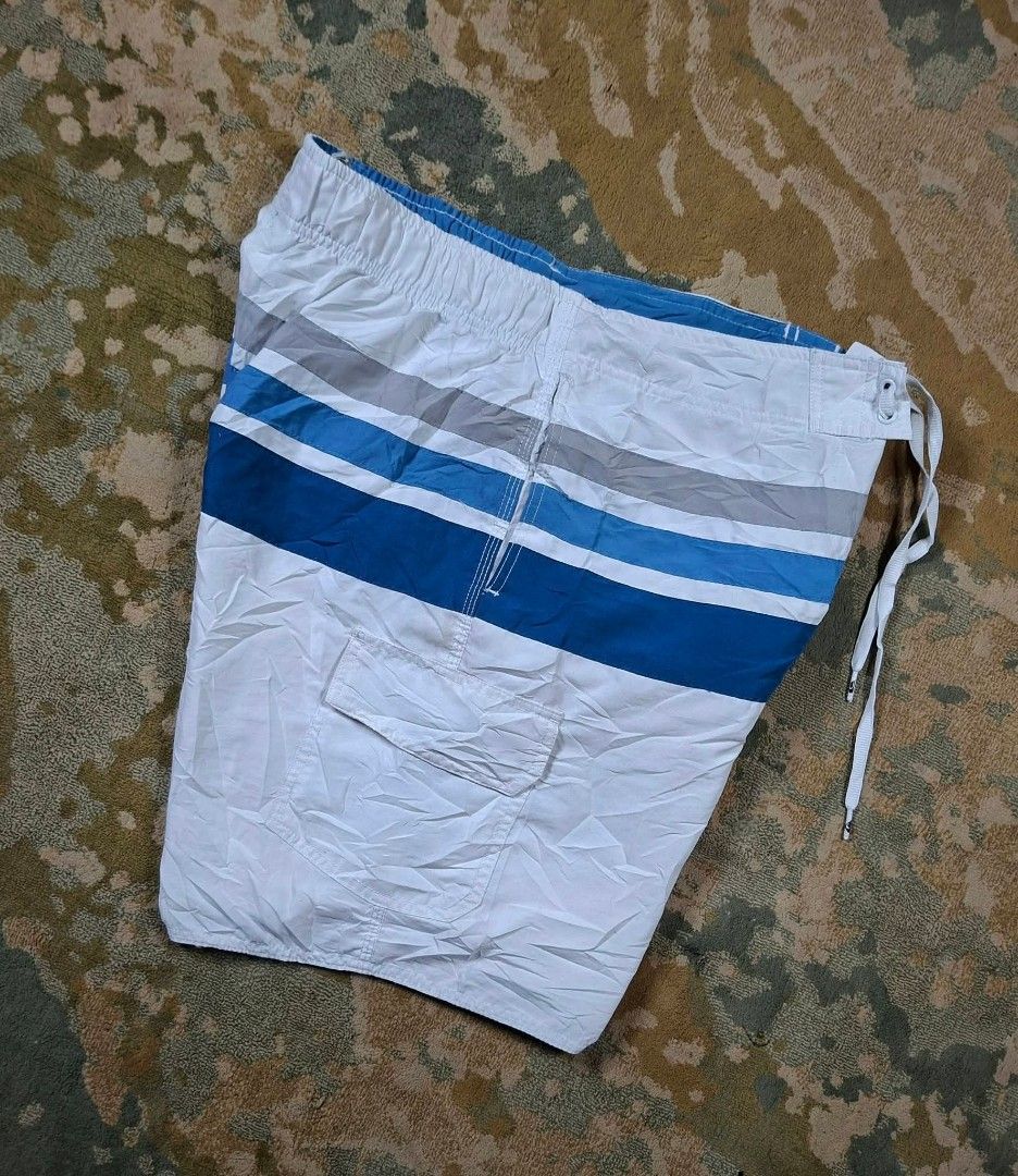 Quiksilver Waterman Men's Strapped Short (Category: Swim Trunks & Board Shorts) located in Tagaytay City. Submitted by joyjavier1230 (Listing ID 1471267461, Image 3). Description: Quiksilver Waterman Men's Strapped Short In excellent condition No issues 9.5/10 color rate Large on tag Waistline: 34" Length: 19.5" Leg opening: 11.5" Authentic ✅ ✅ ✅ 450+shipping fee only Location: tagaytay Shipping via jnt MOP: gcash Dm to purchase 📩 📩 📩.