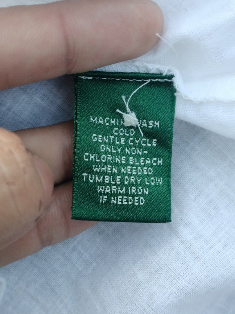 Ralph Lauren womens (Category: Shirts) located in Siquijor. Submitted by billabogz (Listing ID 1471171787, Image 3). Description: no issue good condition.