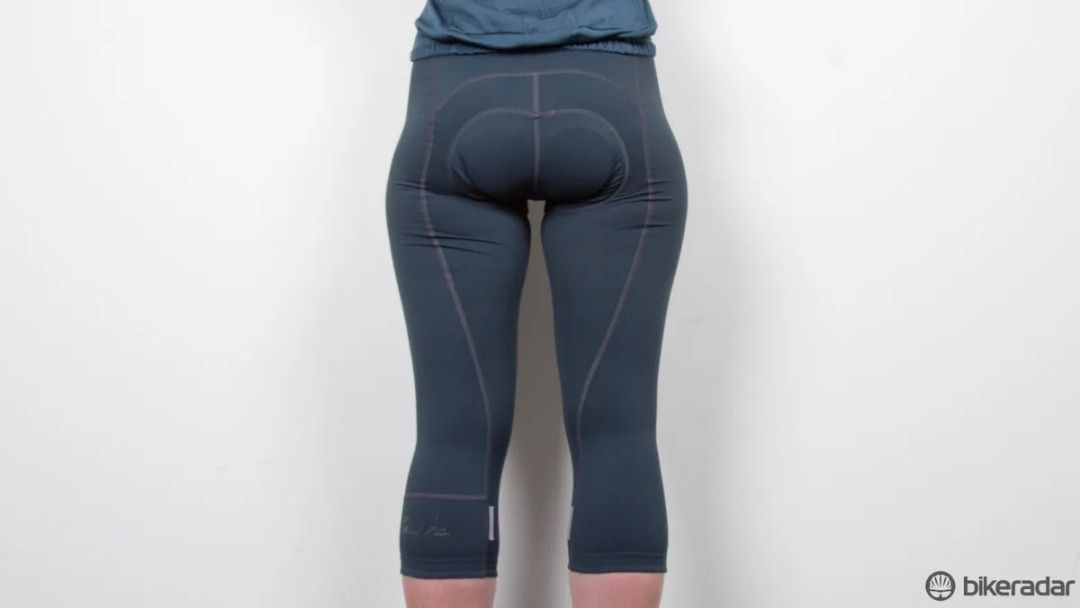Rapha women's 3/4 cycling tights (Category: Other Sports Equipment and Supplies) located in Dasmarinas. Submitted by francoprancisco (Listing ID 1471221430, Image 2). Description: Rapha women's 3/4 cycling tights xs on tag fit to small women 27-30 x 27 dimes. lighweight/moistwick excellent cond no issue 850 plus sfee.