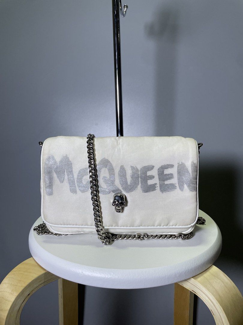 Rare Alexander Mcqueen Graffiti Skull Chain Bag (Category: Cross-body Bags) located in Las Pinas. Submitted by dhliacmp (Listing ID 1471276499, Image 1). Description: Authentic Alexander Mcqueen Bought for 28k Selling for only 10,999 .