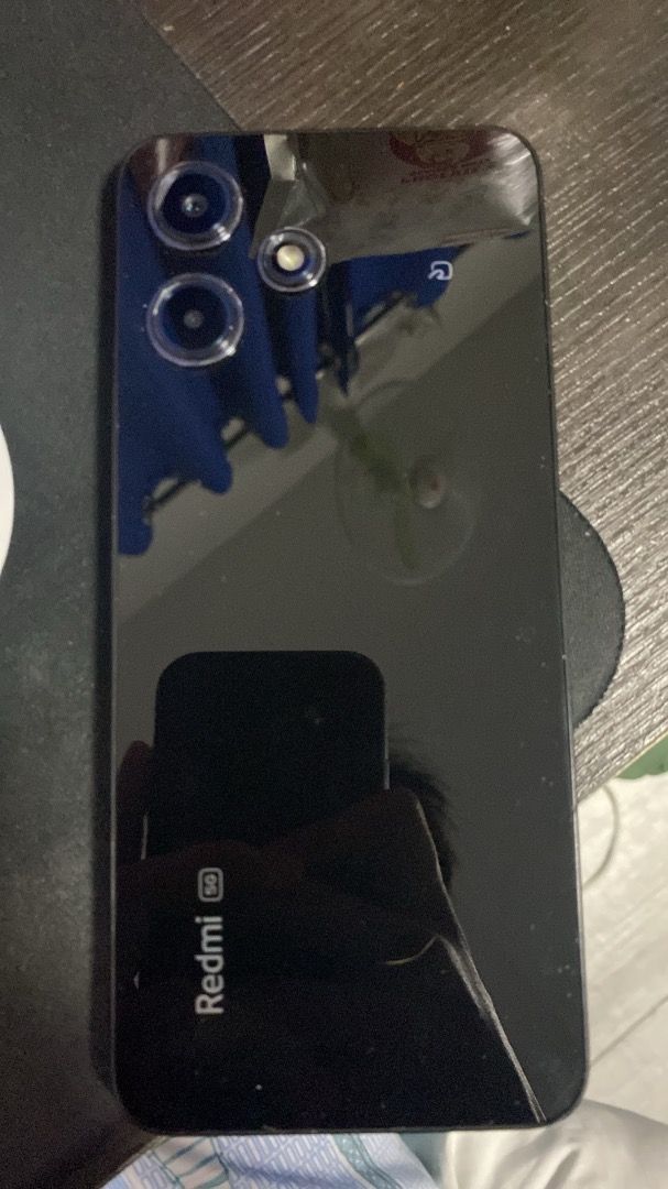 Redmi 12 5G 128gb (Category: Early Generation Mobile Phones) located in Caloocan City. Submitted by glmoji (Listing ID 1471225060, Image 2). Description: .