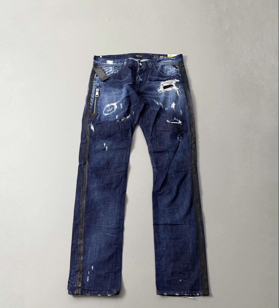 REPLAY “LONHAM” REGULAR SLIM -FIT DISTRESSED JEANS (Category: Jeans) located in Guagua. Submitted by sweetboyy (Listing ID 1471154702, Image 1). Description: REPLAY “LONHAM” REGULAR SLIM -FIT DISTRESSED JEANS EXCELLENT CONDITION SIZE 34 ON TAG DIMES: WAISTLINE 34-36 / LENGTH 44.5 / LEG OPENING 7.5.