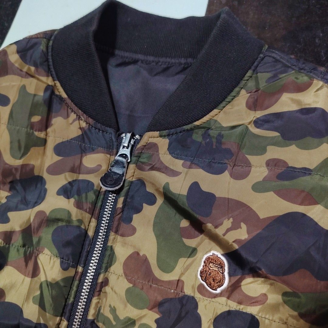 REVERSIBLE BOMBER JACKET (Category: Coats, Jackets and Outerwear) located in Leyte. Submitted by thrift_by_nblza (Listing ID 1471268732, Image 3). Description: Size: Large Dimension: 22 x 27 Issue: Minimal Leather patch damage Condition: 9.5/10 Color: 10/10 No discoloration P2,499 Shipped Only! 📩✈️ Courier: JNT Loc: Leyte Mop: Gcash.
