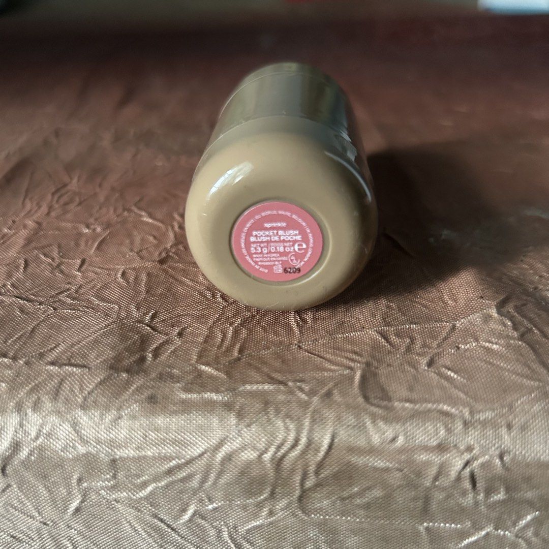 Rhode Pocket Blush in Sprinkle (NO BOX) (Category: Makeup) located in Manila. Submitted by declutter.diaries (Listing ID 1471140402, Image 3). Description: Rhode Pocket Blush in Sprinkle (NO BOX) - Authentic Rhode, purchased from GO GLAM PH (can provide ss) - used a few times only (around 4 times only) - rfs: shade too pink for my skintone - NO BOX INCLUDED, threw it away already - negotiable - based in Teresa, Rizal.