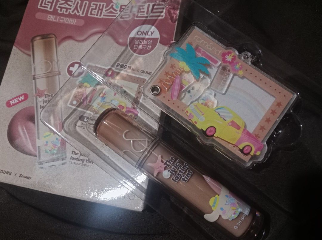 Romand lip gloss limited edition (Category: Makeup) located in Bogo. Submitted by masonglhai55861 (Listing ID 1471166515, Image 1). Description: 2028 expiration .