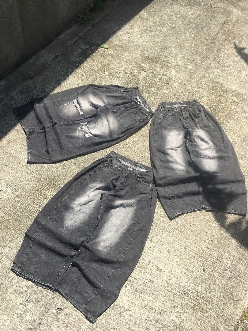 S BIN BAGGYS PANTS ASPACK 2 SIZE 26, 1 SIZE 30 (Category: Activewear) located in Davao. Submitted by rasthrift22 (Listing ID 1471209170, Image 1). Description: EXCELLENT CONDITION HARD HEAVY GOOD FITTINGS THEY HAVE MINIMAL ISSUE, SIGN OF USAGE ONLY COLOR RATE 9.8/10 NEED WASH ONLY ALL.