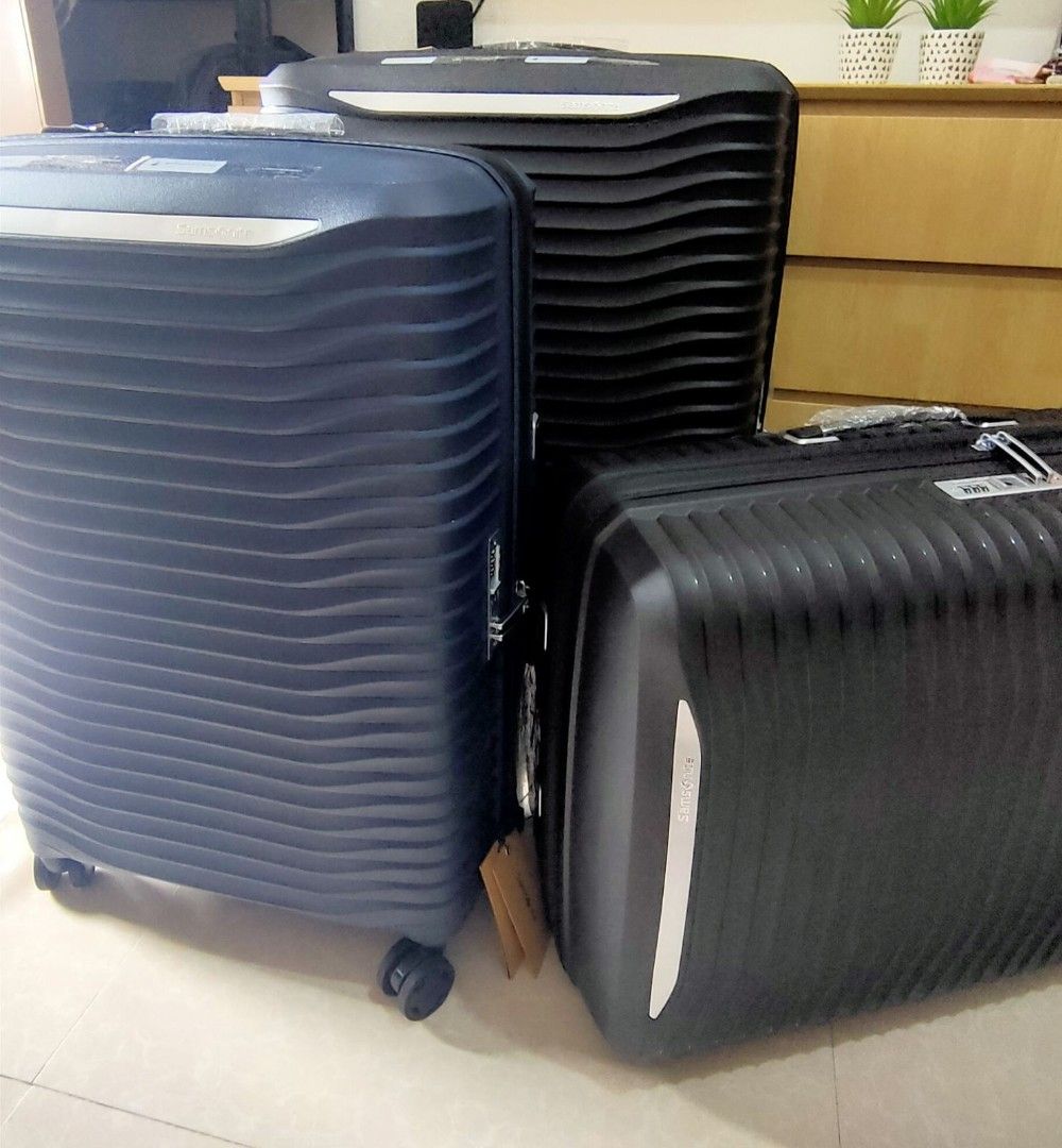 Samsonite luggage Brand New (Category: Luggage) located in Manila. Submitted by vtravelite.18 (Listing ID 1471145311, Image 3). Description: Samsonite Brand New individual price price Medium 11,950 large 12550 light weight TSA lock spinner impact resistant note pass po Sa kwentuhan at di marunong mag reply pag nag Sabi na Still available or interested..