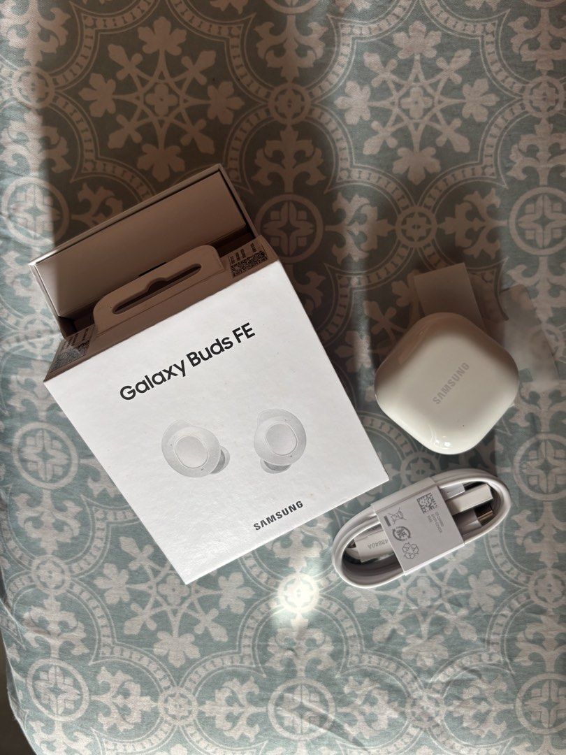 Samsung Galaxy Buds FE White Wireless Earbuds (Category: Earphones) located in Cebu City. Submitted by thvcarte (Listing ID 1471142533, Image 1). Description: Samsung Galaxy Buds FE 🎧 • Lady-owned and well-maintained • Clean and properly taken care of • Comfortable and secure fit with wing tips • Active Noise Cancellation (ANC) • Ambient Sound mode • Clear sound quality with powerful bass • 360 Audio for an immersive listening experience • Long 