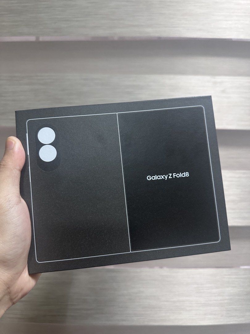 samsung galaxy zfold 8 256gb (Category: Samsung) located in Bacoor. Submitted by cedrickj (Listing ID 1471267517, Image 1). Description: - Brand: Samsung - Model: Galaxy Z Fold 8 - Storage: 256GB - Condition: Brand new in original box - Features: Premium foldable design, large display for multitasking - Meetup locations: SM City Bacoor, Bacoor Doctor's Medical Center, Villa Felicia, BDO Molino, Santuario Divino, SM Mall of Asia with receipt and w