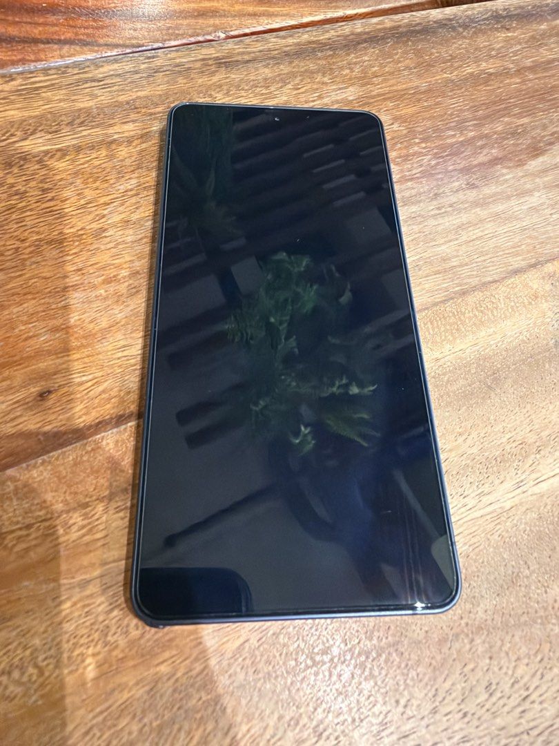 Samsung S26 ultra (Category: Samsung) located in Mandaluyong City. Submitted by jojob1105 (Listing ID 1471189355, Image 2). Description: Selling my pre loved, very slighyly used (used only as a 2nd phone) S26 ultra black, complete with box. No dents, dings or scratches. Screen protected, and camera lens protected. Purchased April 2026 Warranty until April 2027 RFS: upgrade to fold 8 or fold 8 ultra Free original Spigen case..