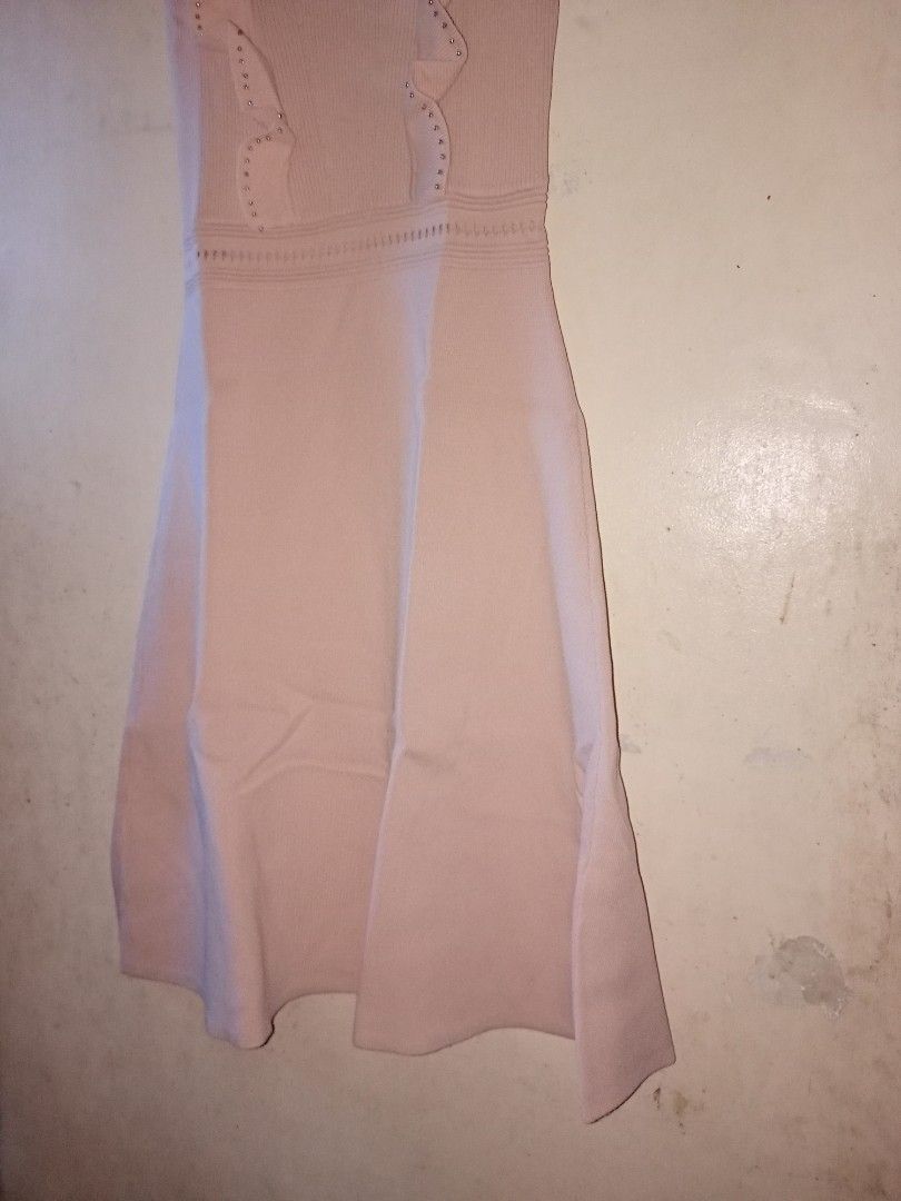Sandro dress (Category: Dresses) located in Manila. Submitted by kenny200024 (Listing ID 1471261038, Image 3). Description: Sandro dress - size 34 - actual measurement width 11 | length 36 - good as new.