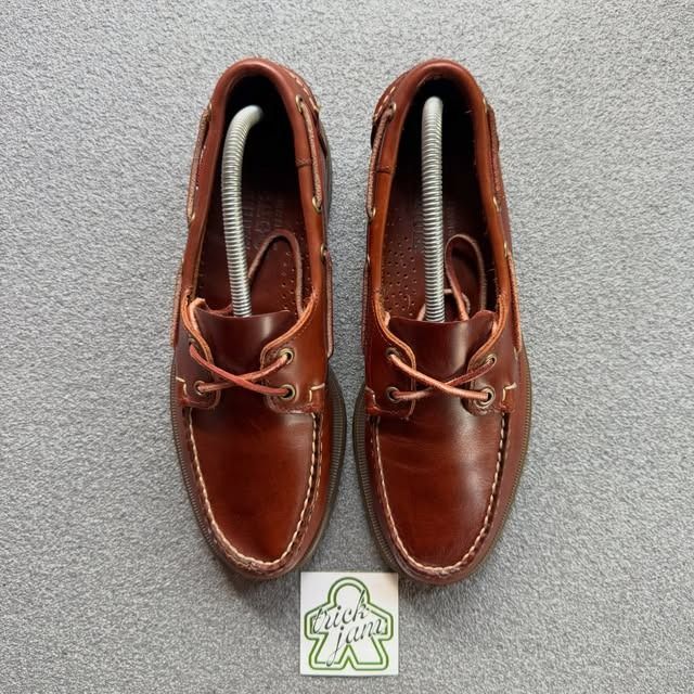 SEBAGO DOCKSIDES BOAT SHOE BROWN (Category: Casual Shoes) located in Cagayan de Oro. Submitted by huntbytrickjam.v2 (Listing ID 1471254832, Image 2). Description: SEBAGO DOCKSIDES BOAT SHOE BROWN US 8 / EURO 41.5 / CM 26 EXCELLENT Pair Only No Issue Fits to 8.5 M - 2499.