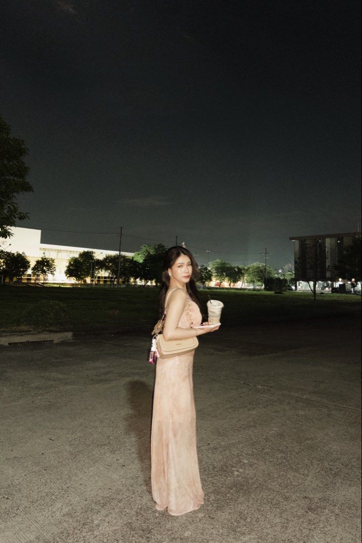 Shein - Dazy dress (Category: Dresses) located in Manila. Submitted by abbypot (Listing ID 1471133194, Image 1). Description: Worn once May shape yung dress No issue.