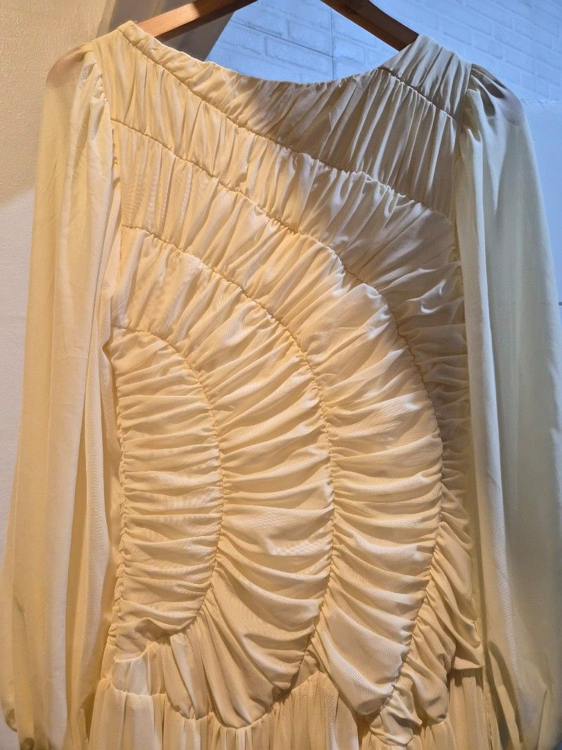 Shein Yellow Dress (Category: Dresses) located in Manila. Submitted by alyssaaa_pin (Listing ID 1471217627, Image 2). Description: Size M-L Stretchable A-line shape w/ graceful flow fabric Used only once.