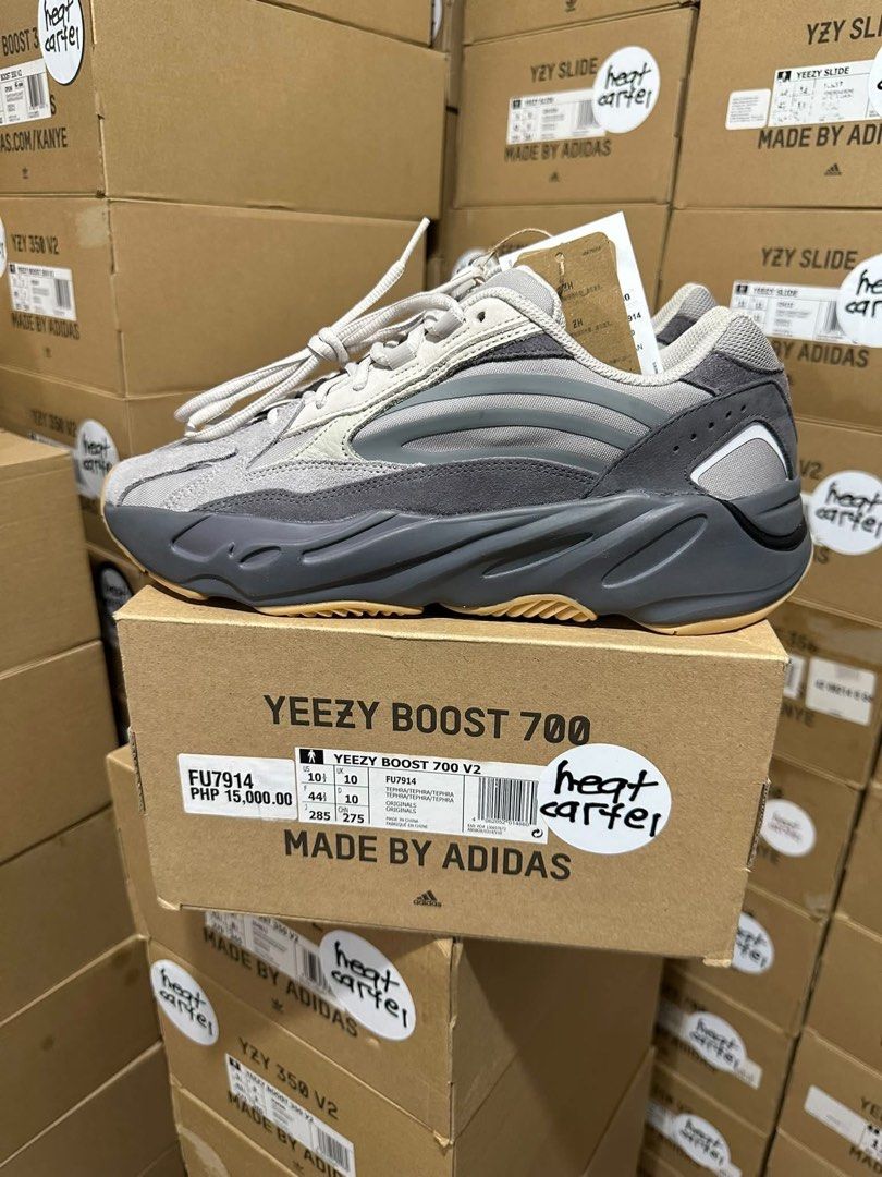 size 10.5 Yeezy 700 V2 Tephra (Category: Sneakers) located in Cavite. Submitted by heatcartel_ (Listing ID 1471191070, Image 1). Description: Free shipping ✨ COD/COP nationwide 🚚 Yeezy 700 V2 Tephra (2023 recent) - size 10.5 brand new ₱10,900 vermosa / evia alabang / ATC meet up📍.