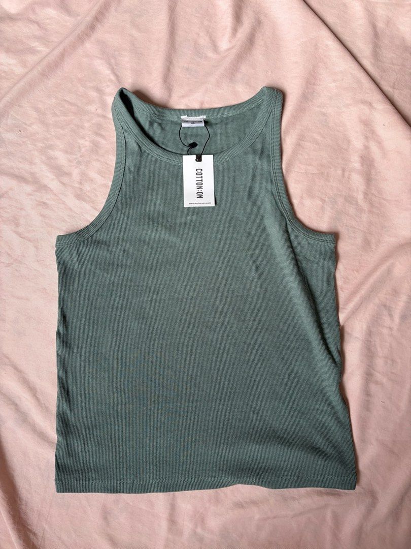 sleeveless overruns (Category: Sleeveless) located in Pasig City. Submitted by airaaaaaaaa918 (Listing ID 1471233694, Image 2). Description: take all for ₱350.00.