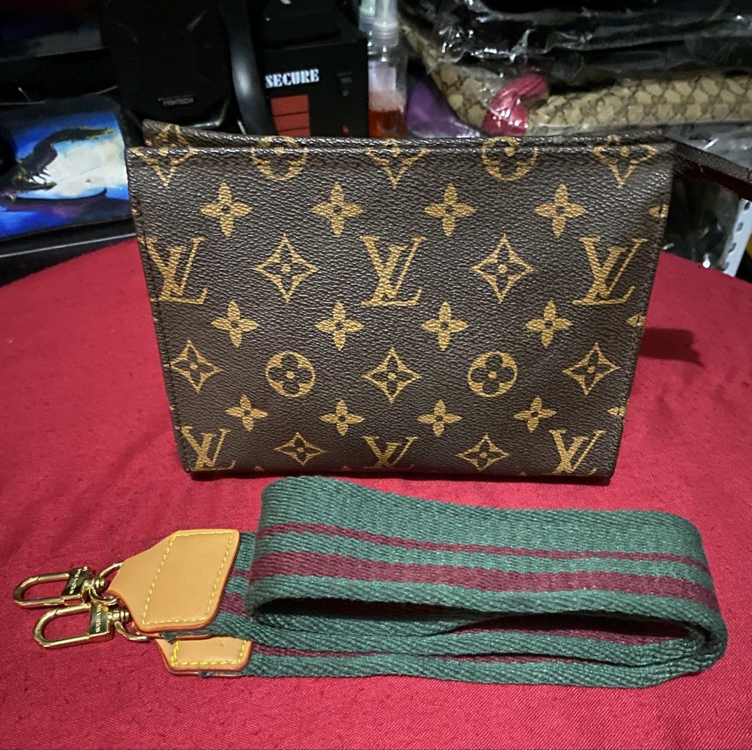 Sling bag (Category: Purses & Pouches) located in Manila. Submitted by gelaimarieh (Listing ID 1471174682, Image 2). Description: .